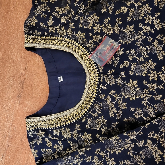 Pakistani sharara dress (3 pc) - Picture 2 of 9